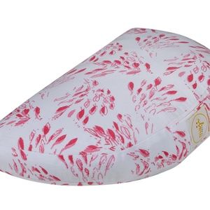 Om Zafu-White Dainty Leaves